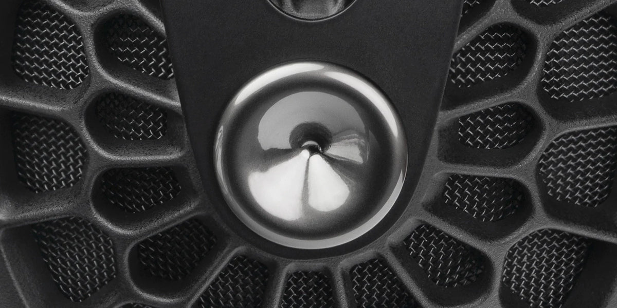 Meze Audio 105 AER, close up of the honeycomb grille and yoke pivot