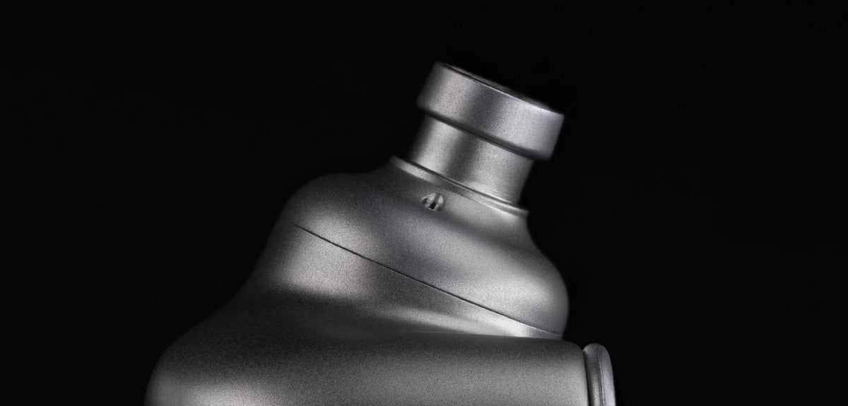Meze Audio ASTRU, close up of the shell and nozzle