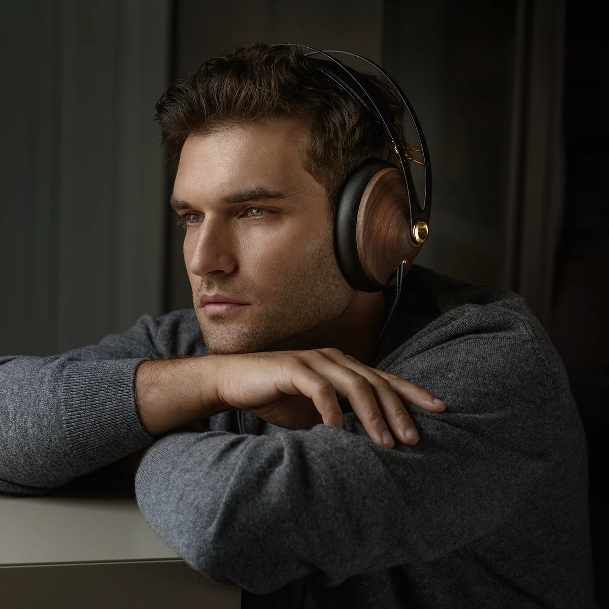Meze Audio 99 CLASSICS (2nd Gen), worn by a listener