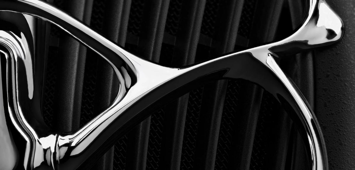 Meze Audio ARTA, close up of the chrome frame over the earcup grille