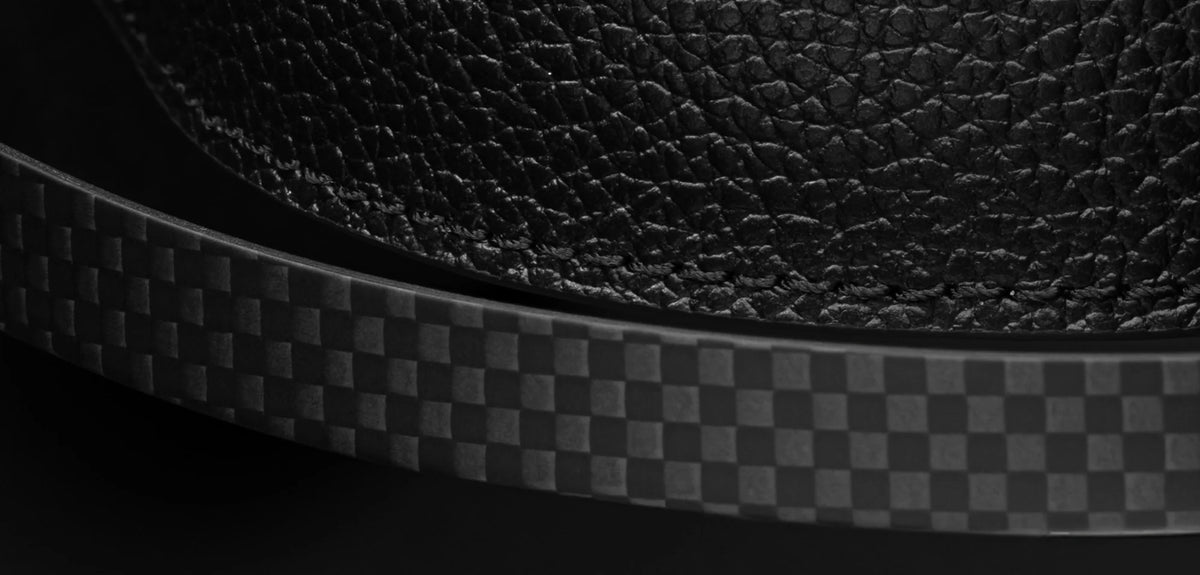Meze Audio ARTA, close up of the leather headband and carbon fiber band