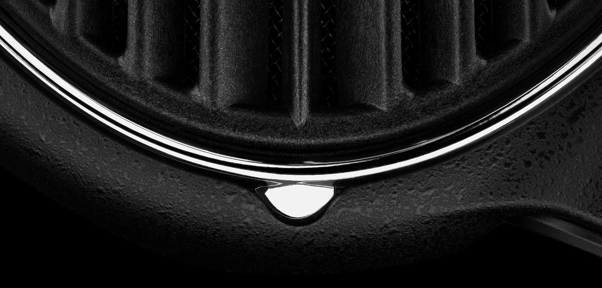 Meze Audio ARTA, close up of the earcup grille and its chrome trim