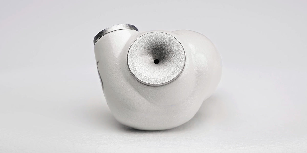 Meze Audio ALBA, close up of an earpiece