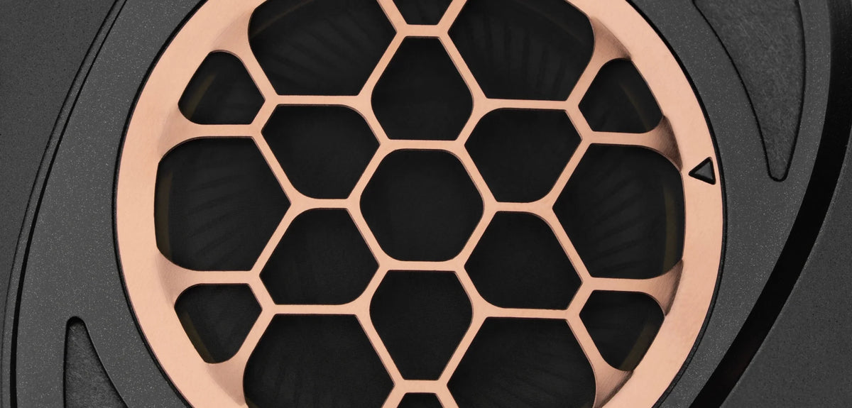 Meze Audio STRADA, close up of the copper honeycomb grille
