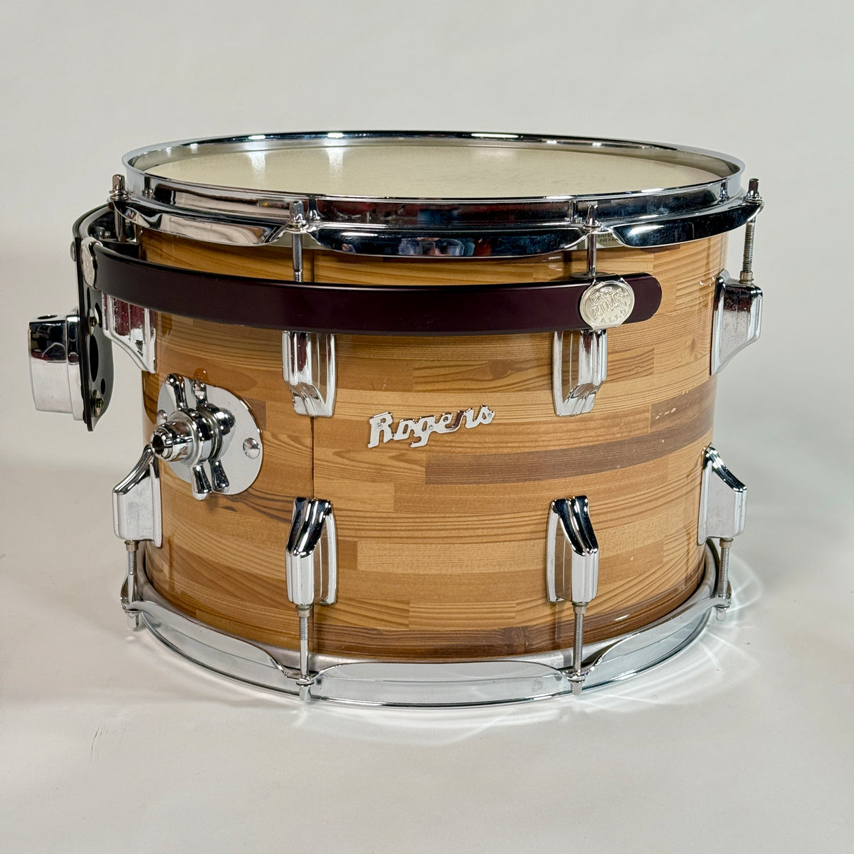 Used Rogers three-piece drum kit in natural, the rack tom with its mount