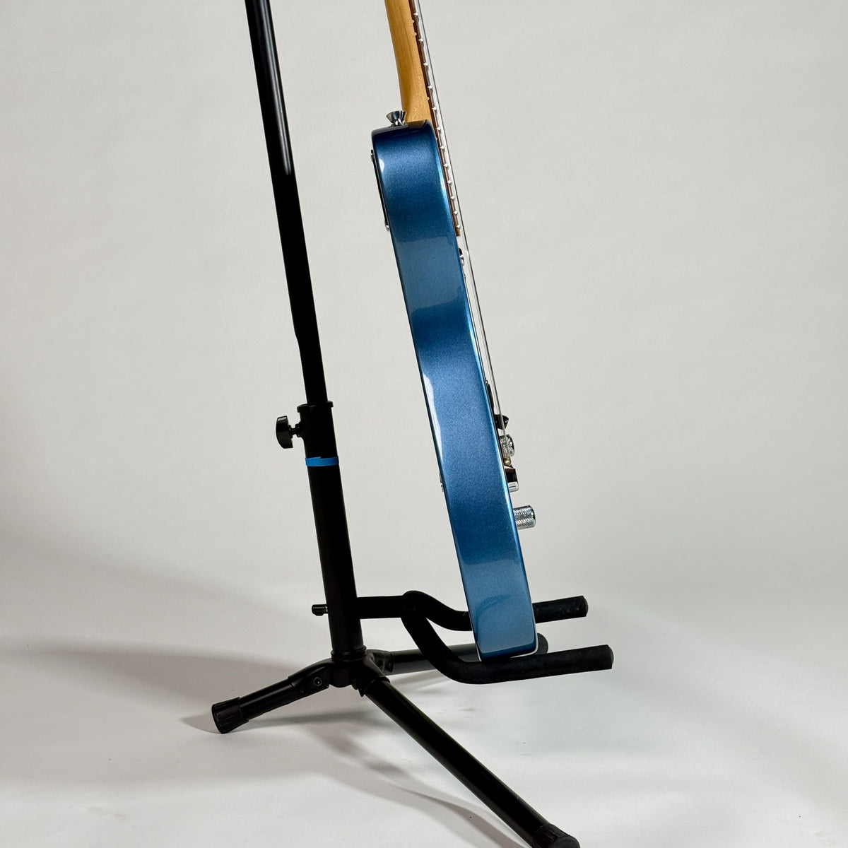 Used 2021 Fender American Professional II Telecaster in Dark Night, edge of the body from the other side